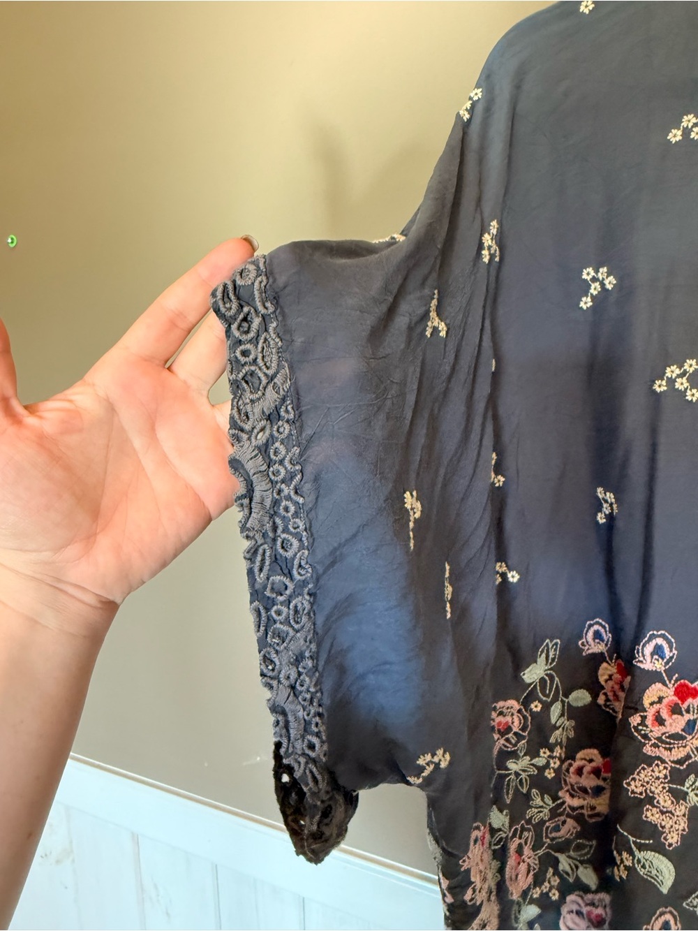 Johnny Was Embroidered Floral Kimono - Picture 6 of 6